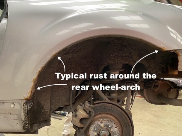 Rear wheel arch repairs on a Mk3