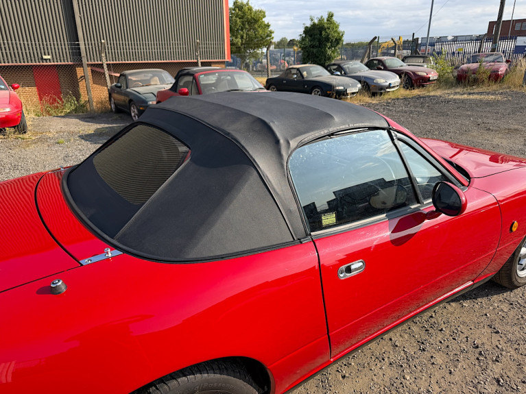 1994 Mazda MX-5 Mk1 NA 1.6 (UK Spec)