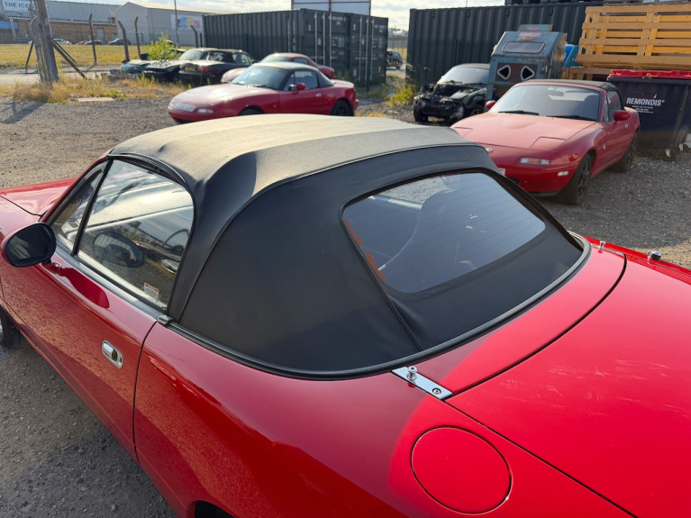 1994 Mazda MX-5 Mk1 NA 1.6 (UK Spec)