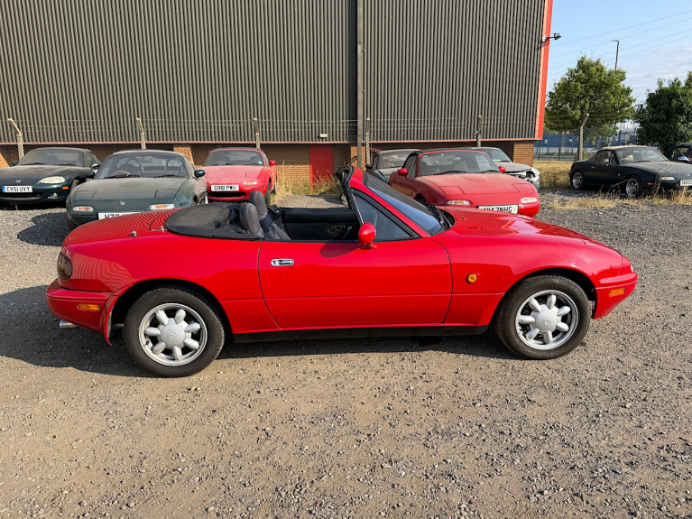 1994 Mazda MX-5 Mk1 NA 1.6 (UK Spec)
