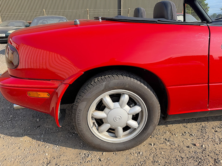 1994 Mazda MX-5 Mk1 NA 1.6 (UK Spec)