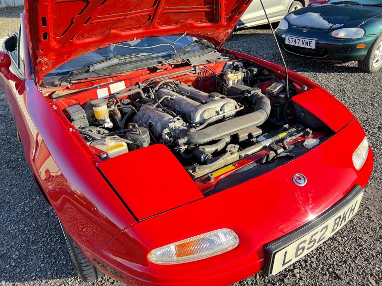 1994 Mazda MX-5 Mk1 1.8 (UK spec)