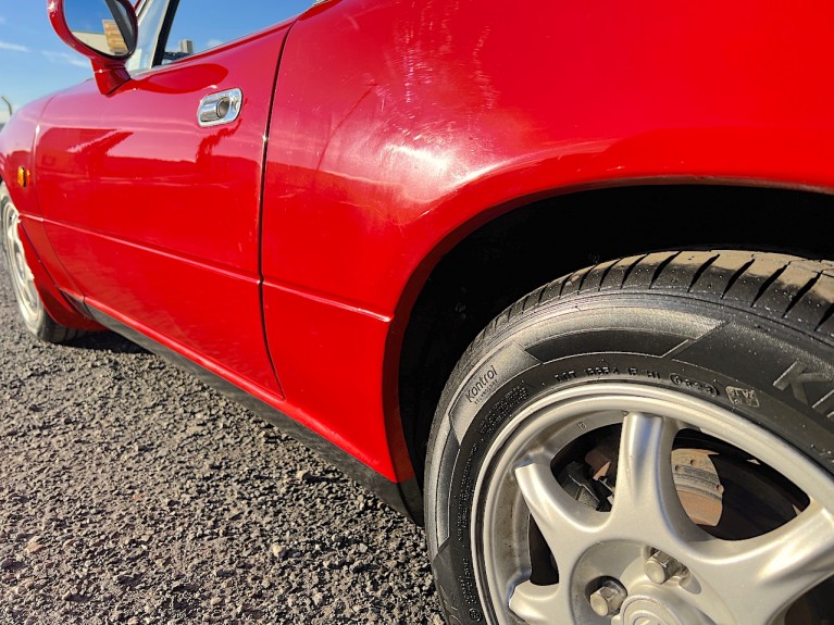 1994 Mazda MX-5 Mk1 1.8 (UK spec)