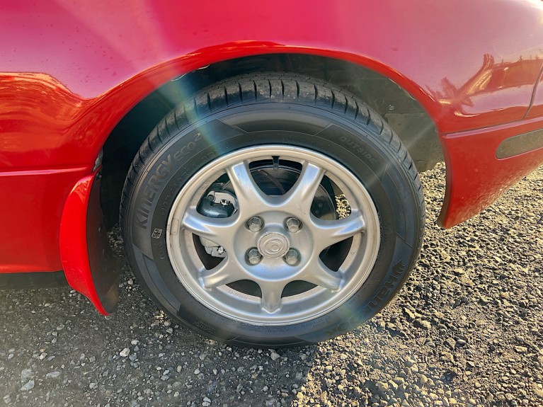 1994 Mazda MX-5 Mk1 1.8 (UK spec)