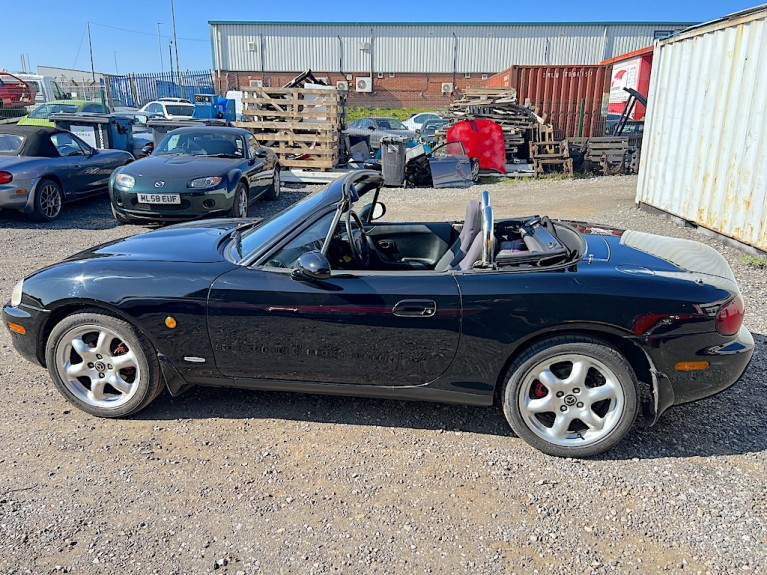 1998 Mazda MX-5 Mk2 1.6 Automatic