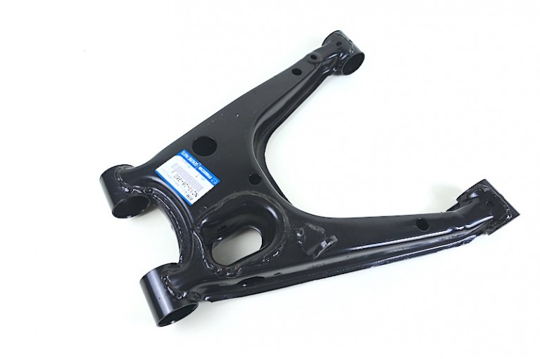 Rear lower suspension arm