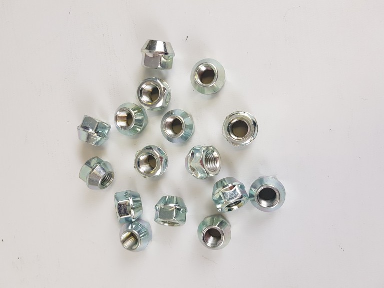 Wheel nut set (open end)