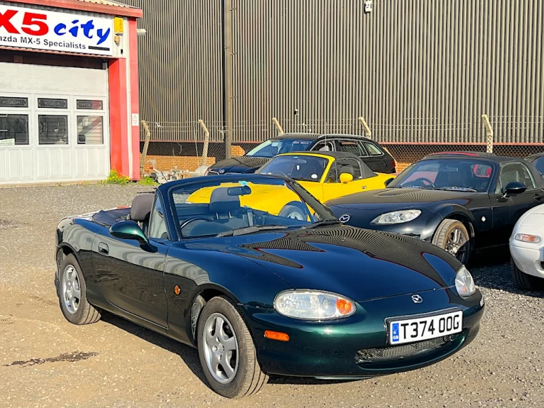 Mazda MX-5 1999