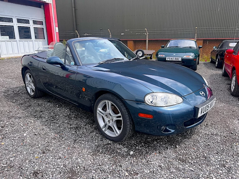 2005 Mazda MX-5