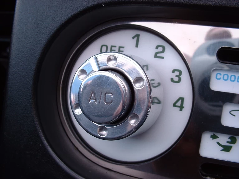 Chrome heater & Air Conditioning control knobs