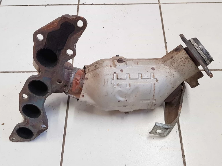 Exhaust Manifold & Cat - Mk3 (Used)